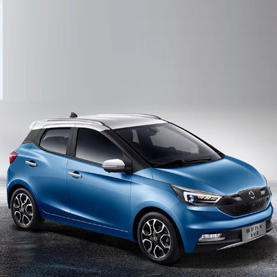 良い価格 2023年 エナジー JMC EV3 電動車 セダン 白/青 マックス パワー 36KW 高速 100km/h 都市運転に最適 オンライン