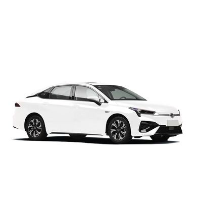 良い価格 130km/h 純電動車 GAC AION S EV 鉄リン酸リンチウム電池と4ドア5席の車体構造 オンライン