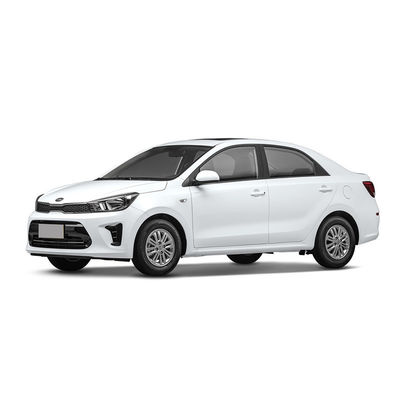 良い価格 KIA PEGAS 2020 1.4L オートマティック コンフォート 屋根付き バージョン 燃料  benzin セダン 屋根付き コンフォート R14 タイヤサイズ 車 オンライン