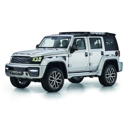 良い価格 2024 BAIC BJ40 Plus 燃料ガソリンカー オフロードSUV 2.0T オートコンパクトSUV 4x4 前盤後盤ブレーキシステム付き車両 オンライン